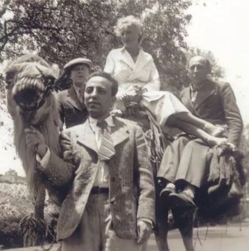 André Breton, Jacqueline Lamba, Benjamin Péret et Domingo Lopez Torres aux Canaries, 1935 © courtesy Association Atelier André Breton